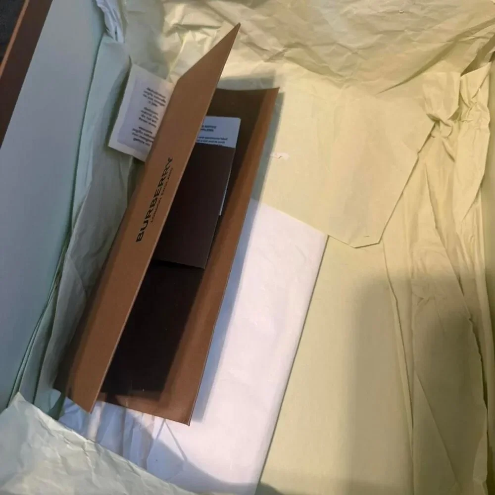 Burberry Women's Cream and Tan Trainers